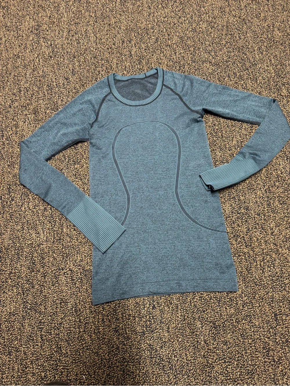 Lululemon Swiftly Tech Long Sleeve Crew